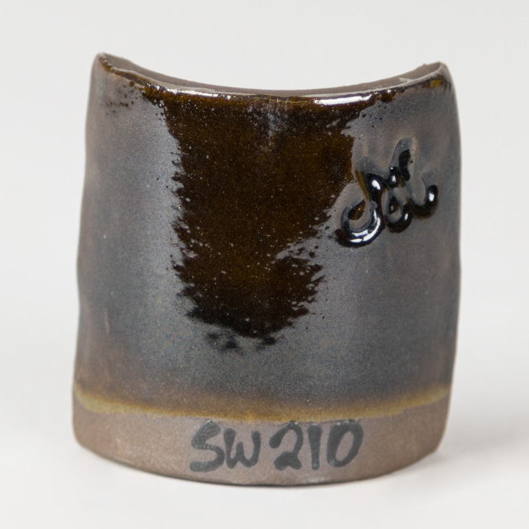 Dark Clay · Cono 6 Oxidación